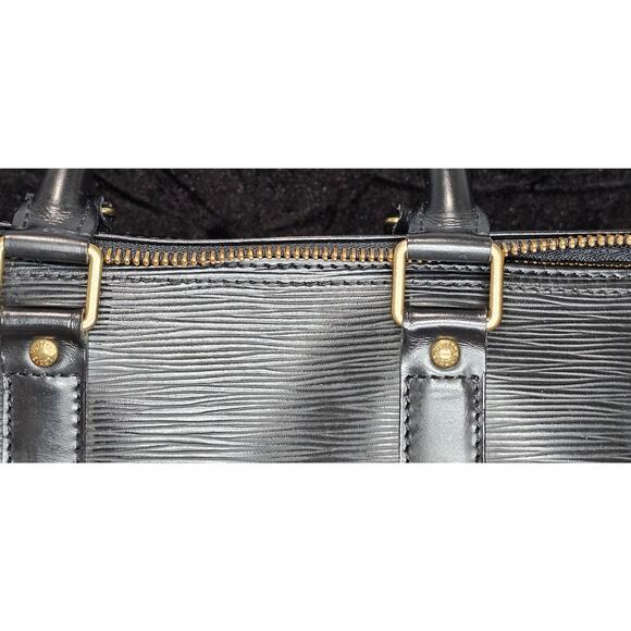 LOUIS VUITTON Epi Keepall 45 Boston Bag Black - Picture 13 of 16